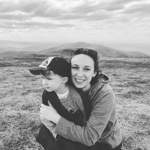 Meet your Posher, Leigh